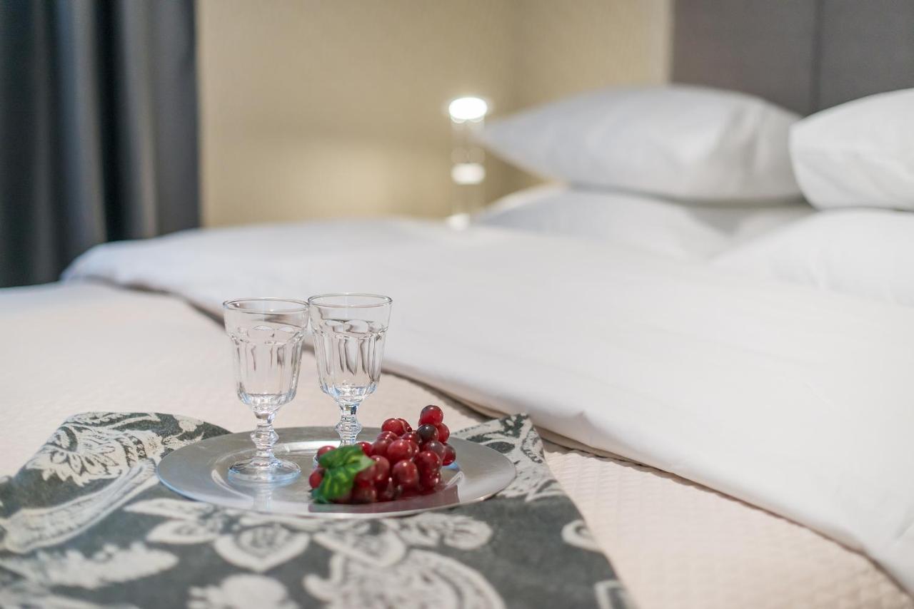 3 Bedroom Apartment Kasprzaka - P&O Serviced Apartments Варшава Екстериор снимка